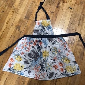 Anthropologie apron never used